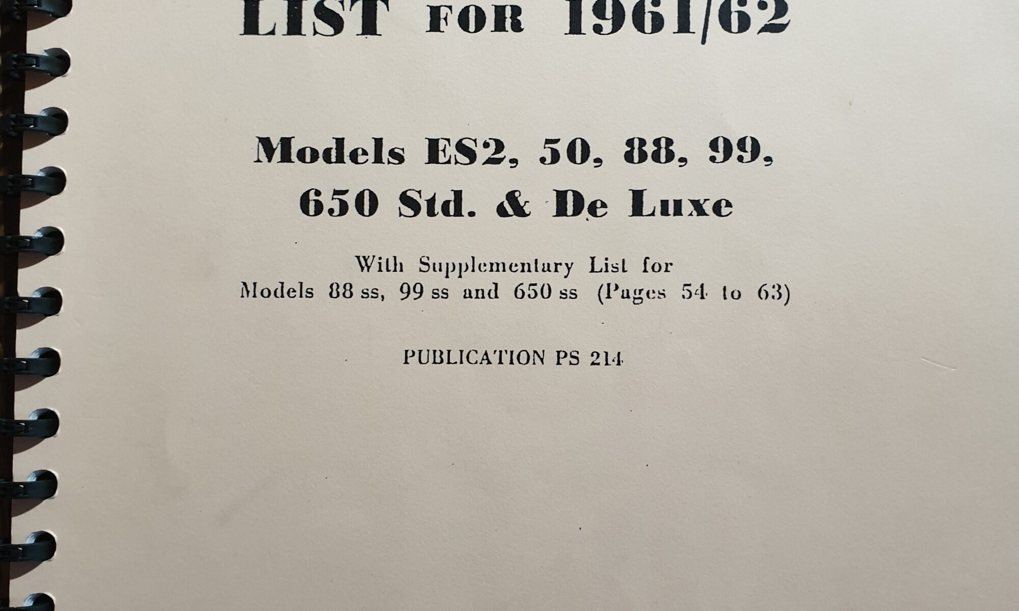 Norton ES2 50 88 99 650 Std & Deluxe Spare Parts List 1961-2 (Reprint)