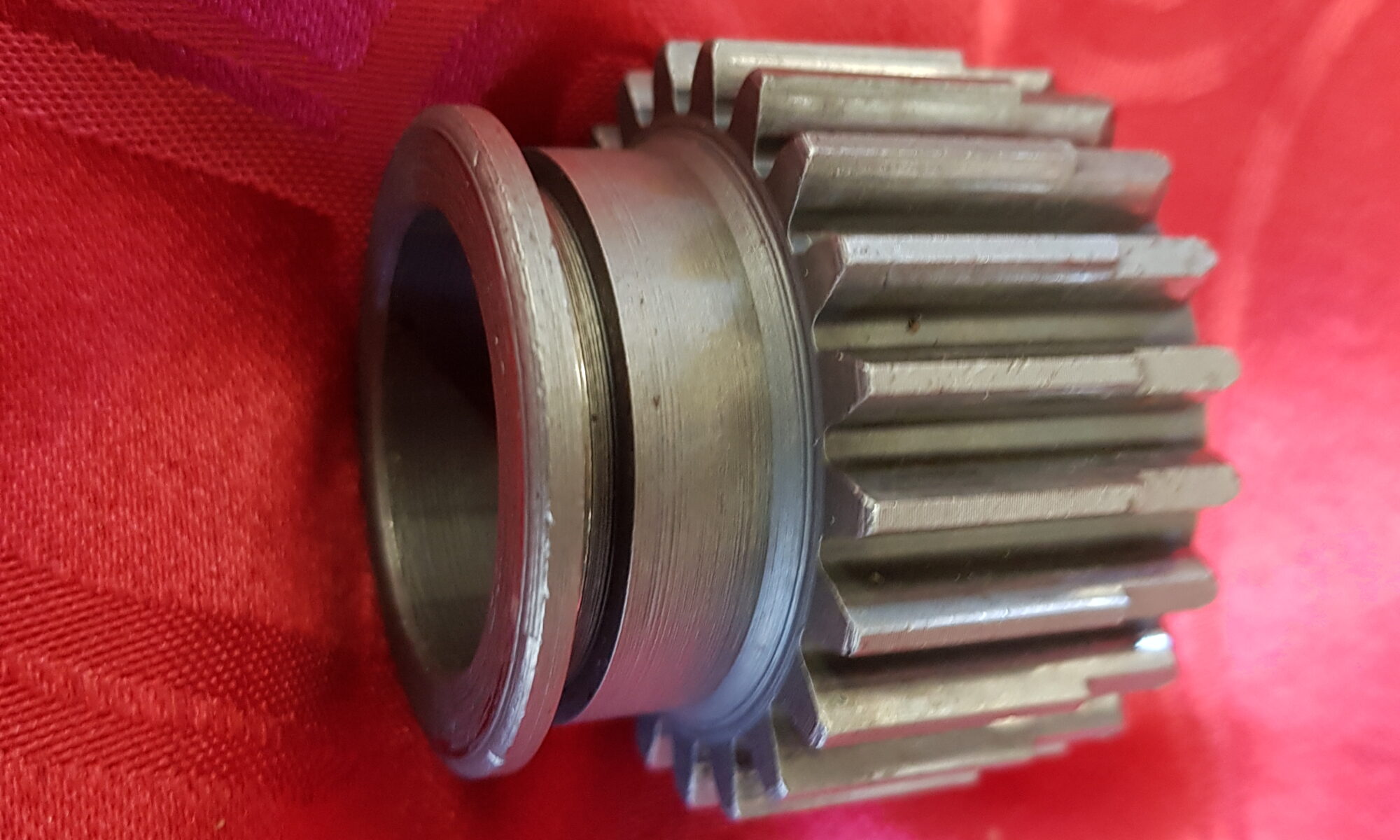 Triumph 4 Speed Main Shaft 2nd Gear 22 Tooth