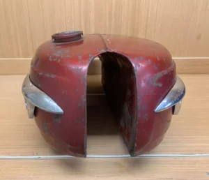 TRIUMPH TR25W PETROL FUEL TANK ORIGINAL WITH BADGES & KNEE PADS